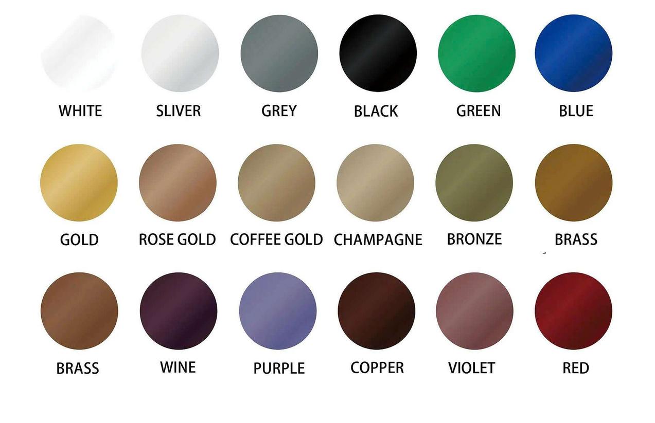 Ống Inox Mạ Vàng 1 Các tấm inox màu với nhiều màu sắc và bề mặt khác nhau được xếp cạnh nhau, thể hiện sự đa dạng của vật liệu.