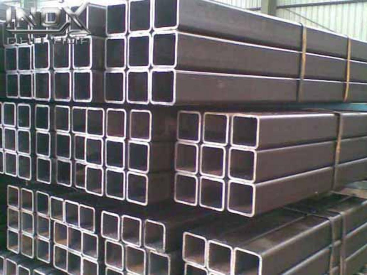 Mẫu hộp inox được hàn bằng công nghệ Laser và mạ màu PVD độc đáo.