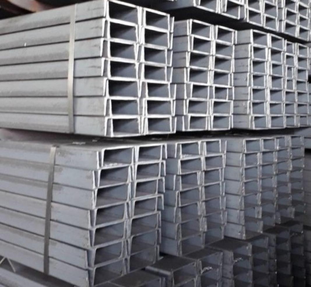 Biểu đồ minh họa sự biến động của giá thép trên thị trường.